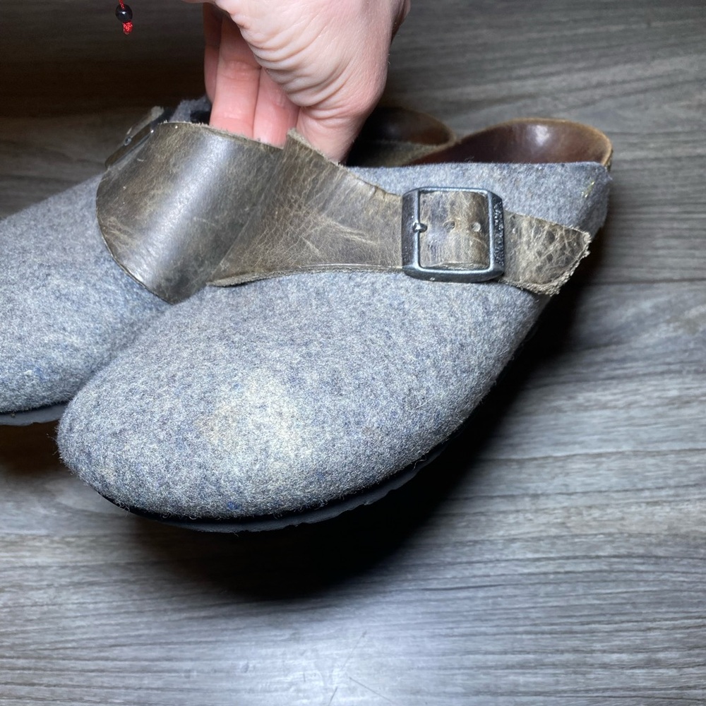 VGUC BIRKENSTOCK Basel 38 Wool Clogs w/ Leather Strap and Buckle - Picture 4 of 16